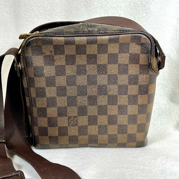 Authentic Unisex Louis Vuitton Olav Crossbody PM Brown Canvas Bag - Picture 3 of 15